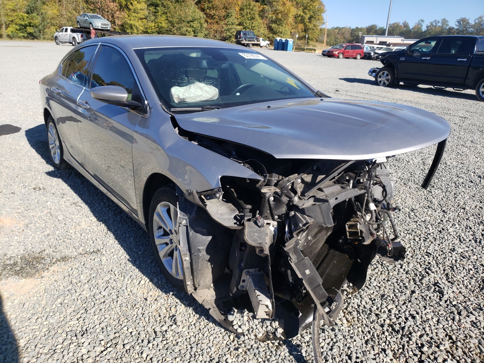 صورة رقم 1 من المزاد - 2015 CHRYSLER 200 LIMITE مع VIN 1C3CCCAB1FN597990