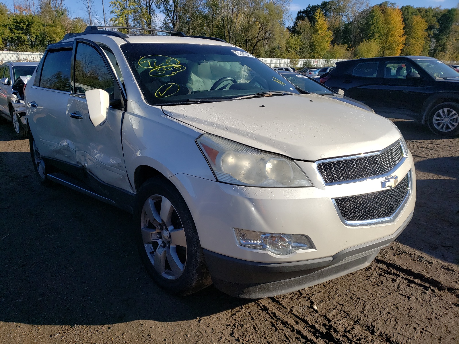 CHEVROLET TRAVERSE L 2012 with VIN 1GNKRGEDXCJ185795 - Photo from auction