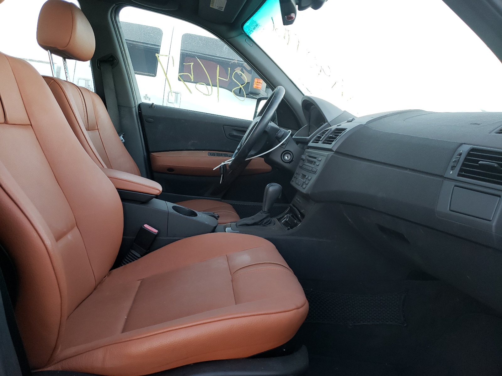Photo 5 from auction – 2004 BMW X3 2.5I with VIN WBXPA73404WC43979