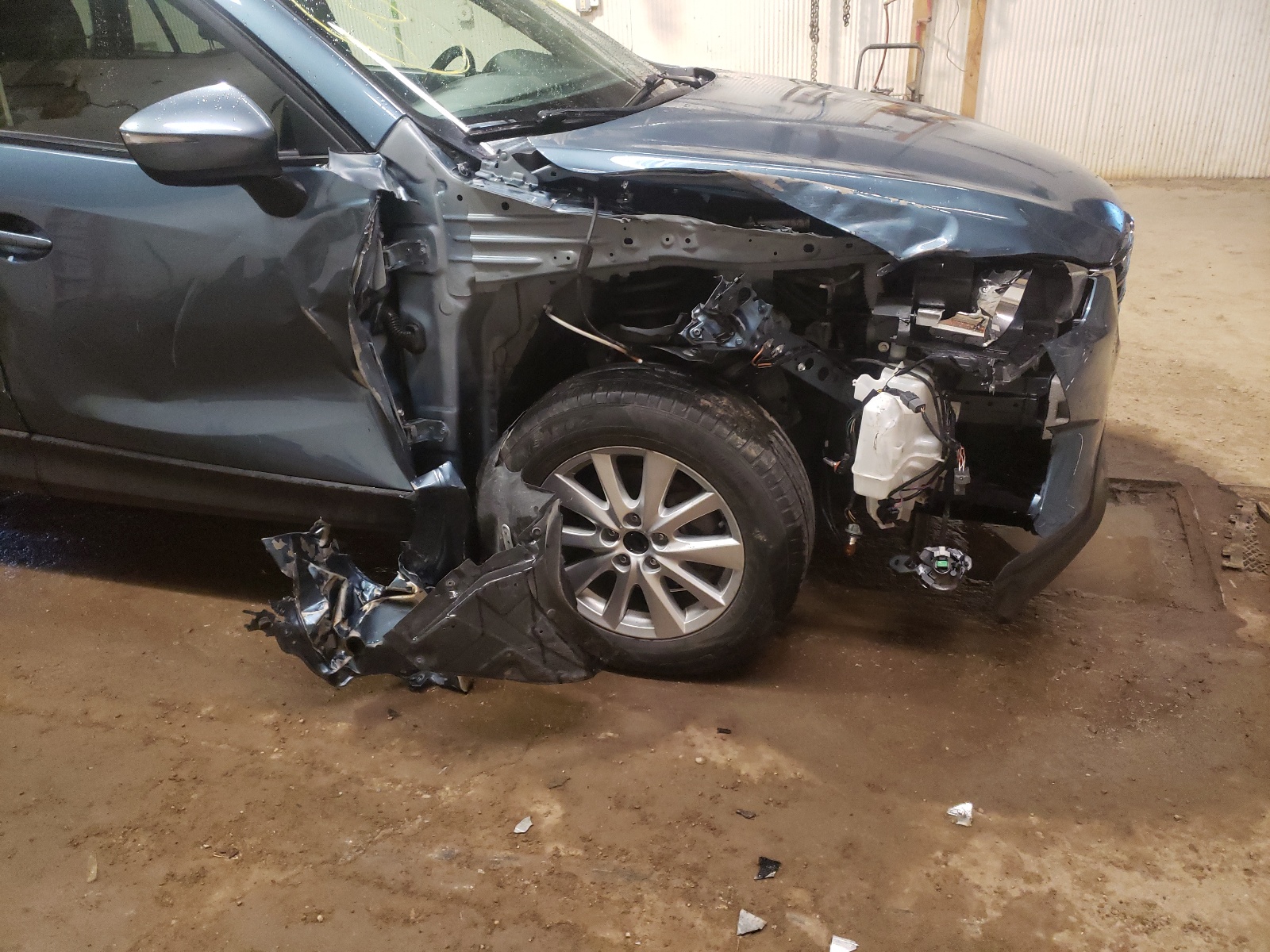 Photo 9 from auction – 2016 MAZDA CX-5 TOURI with VIN JM3KE4CY8G0652983