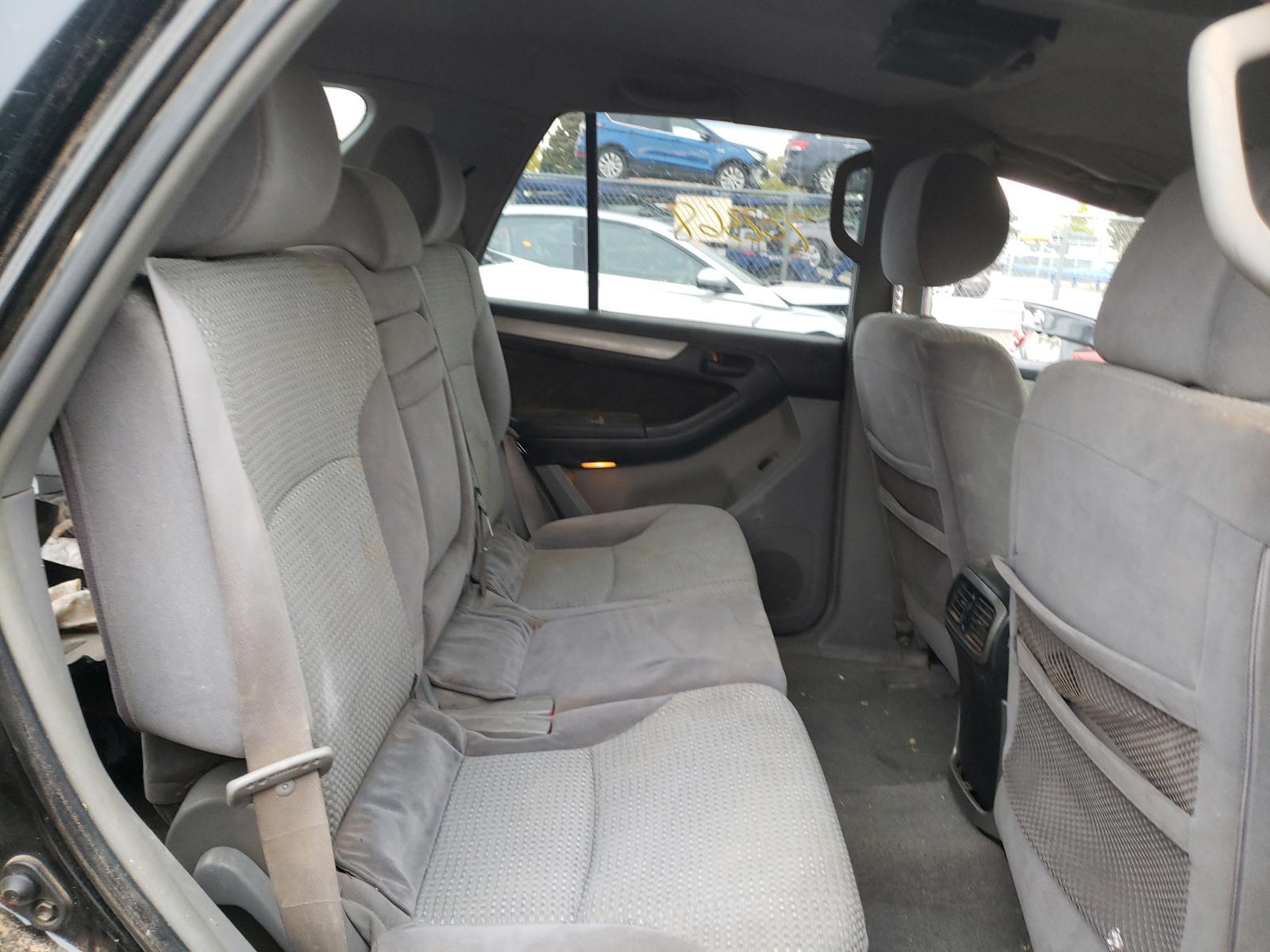 Photo 6 from auction – 2004 TOYOTA 4RUNNER SR with VIN JTEBU14R840049184