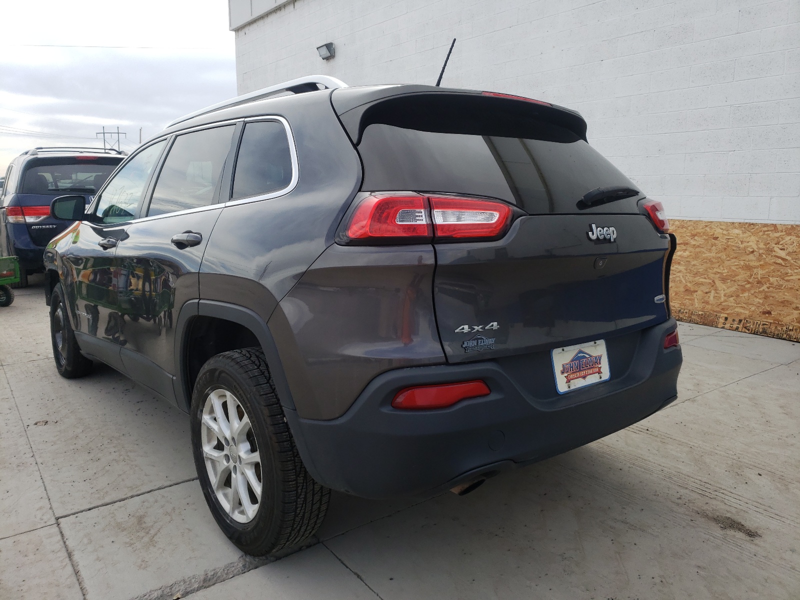 Photo 3 from auction – 2015 JEEP CHEROKEE L with VIN 1C4PJMCBXFW609523
