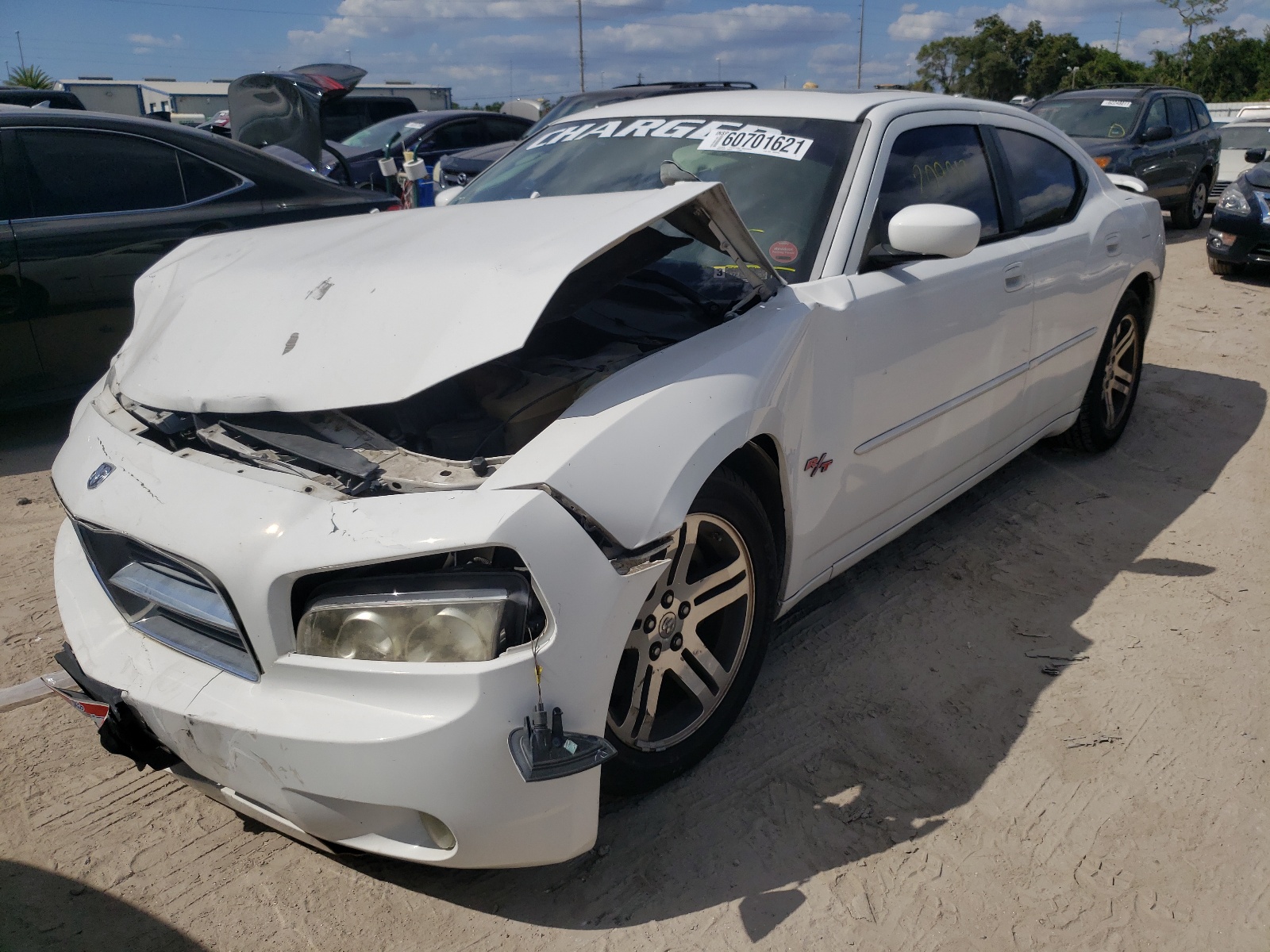 Photo 2 from auction – 2006 DODGE CHARGER R/ with VIN 2B3KA53HX6H235435
