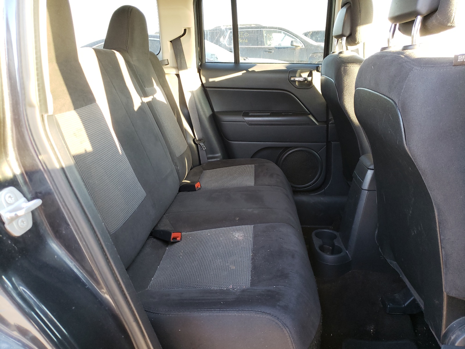 Photo 6 from auction – 2015 JEEP PATRIOT SP with VIN 1C4NJPBA2FD372152