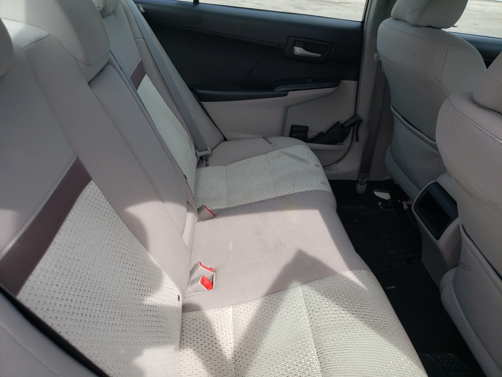 Photo 6 from auction – 2014 TOYOTA CAMRY L with VIN 4T1BF1FKXEU745050