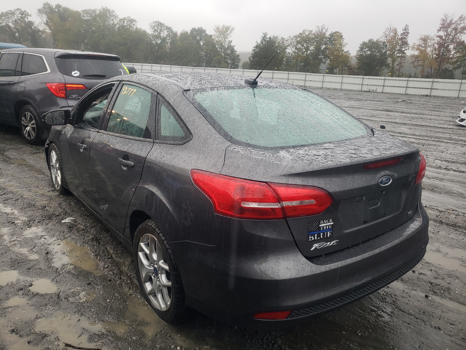 Фото 3 с аукциона – 2017 FORD FOCUS SE с VIN 1FADP3F21HL322377