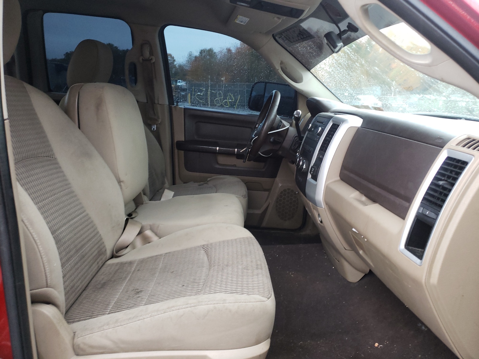 Photo 5 from auction – 2010 DODGE RAM 1500 with VIN 1D7RV1GT0AS243544
