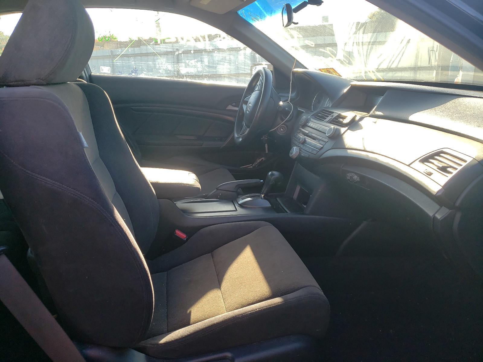 Photo 5 from auction – 2009 HONDA ACCORD LX with VIN 1HGCS12399A001029