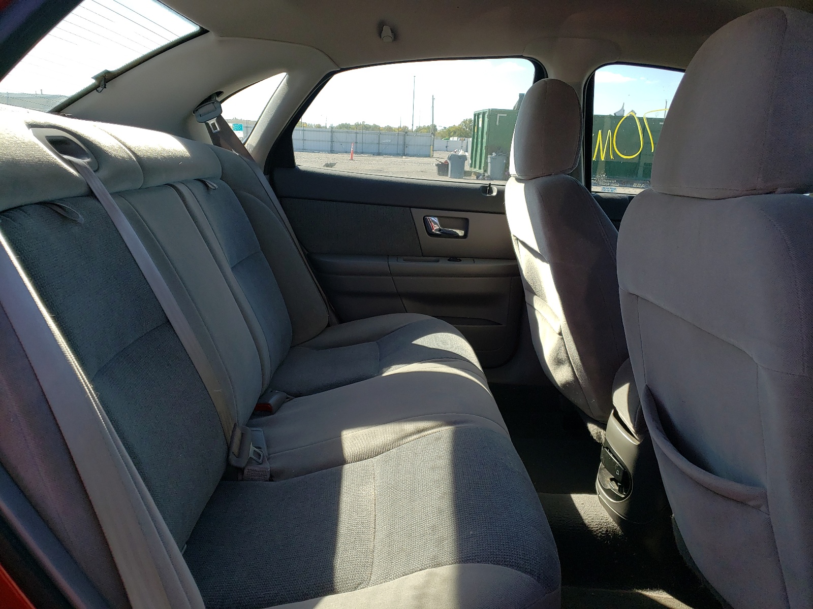 Photo 6 from auction – 2001 FORD TAURUS SES with VIN 1FAFP55UX1A155994