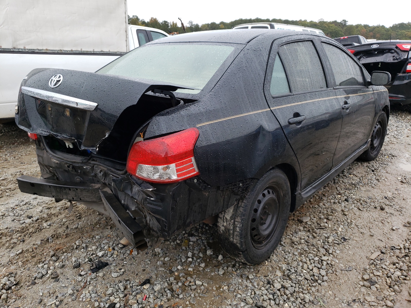 Photo 4 from auction – 2007 TOYOTA YARIS with VIN JTDBT923871058017
