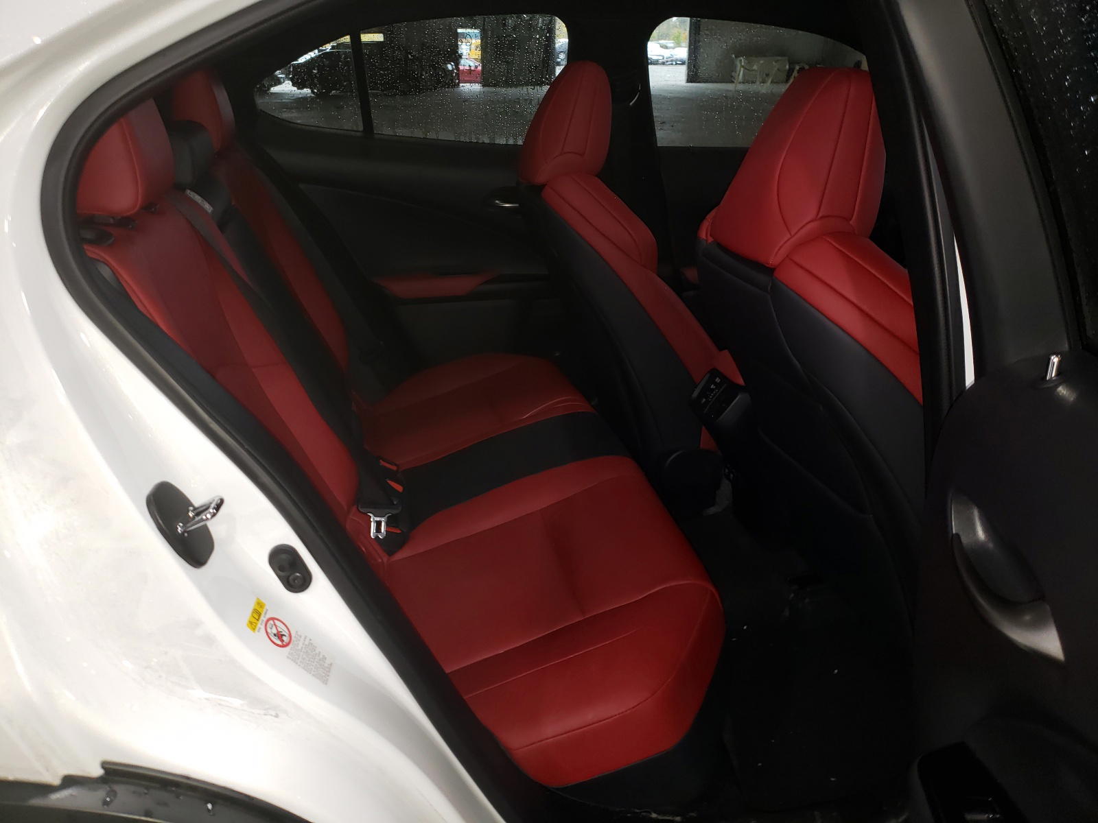 Photo 6 from auction – 2019 LEXUS UX 200 with VIN JTHY3JBH2K2003605