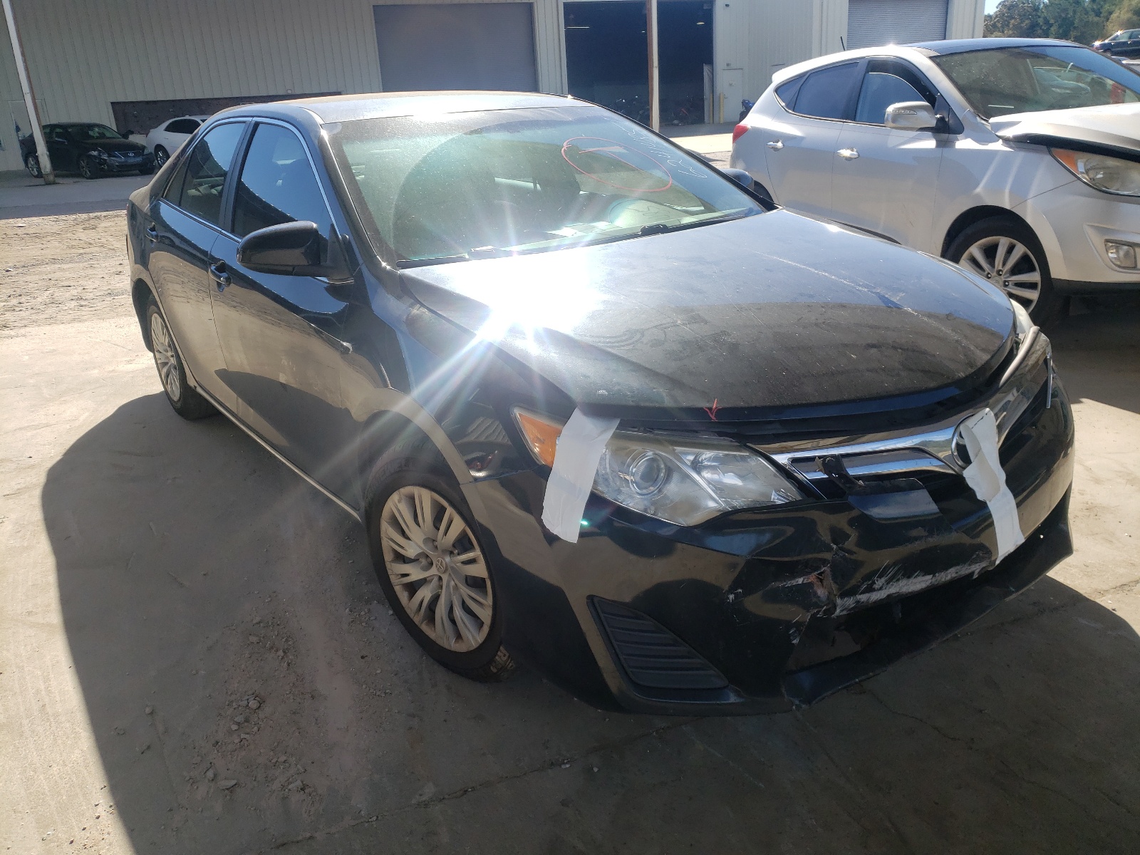 TOYOTA CAMRY L 2014 with VIN 4T1BF1FK2EU745818 - Photo from auction