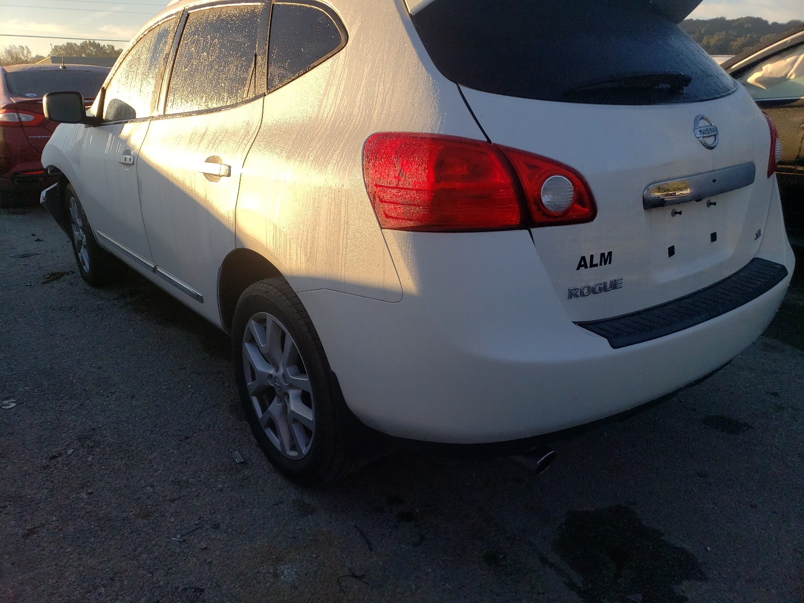Photo 3 from auction – 2011 NISSAN ROGUE S with VIN JN8AS5MT2BW182384