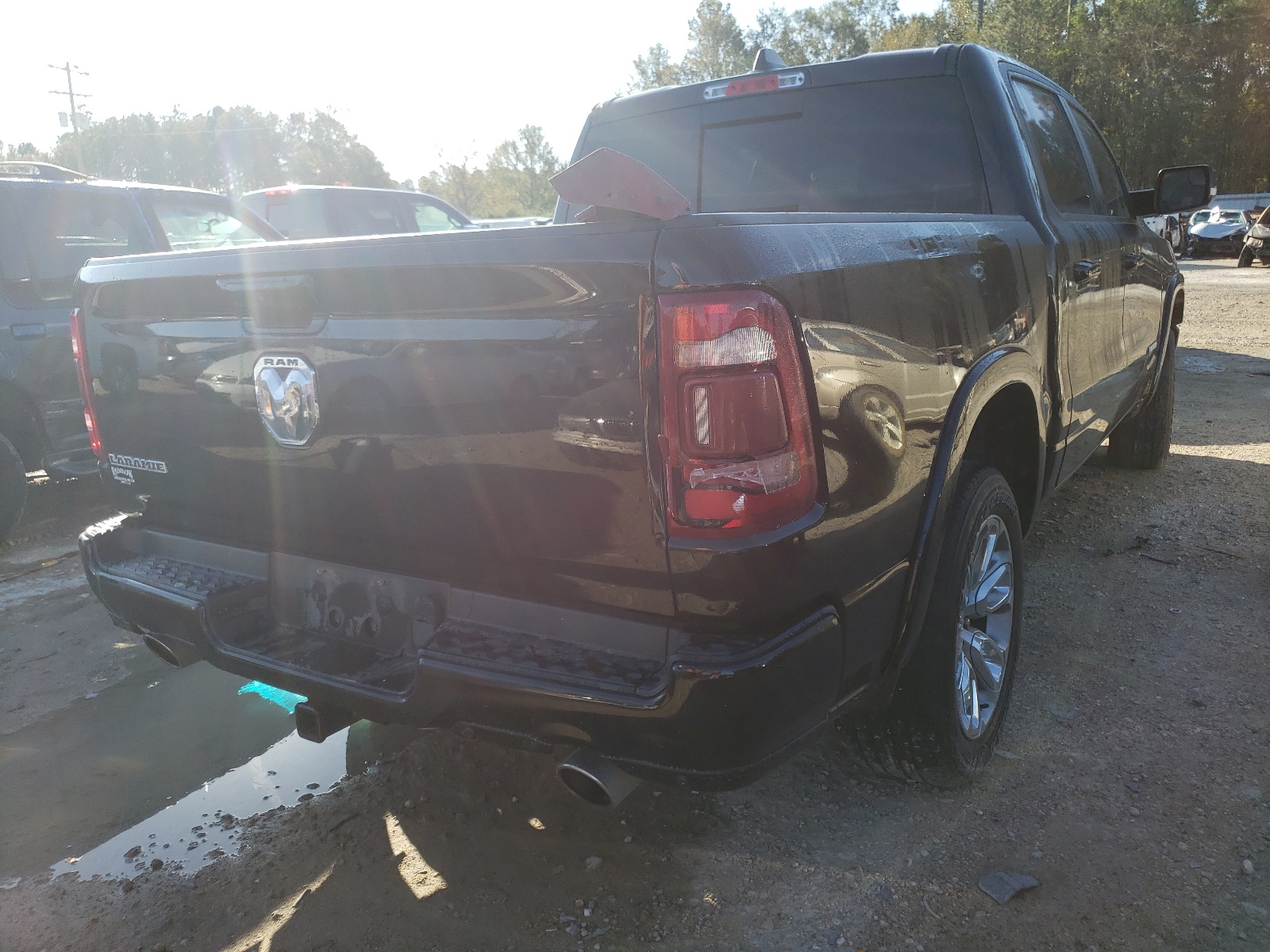 Photo 4 from auction – 2019 RAM 1500 LARAM with VIN 1C6RREJT3KN558683