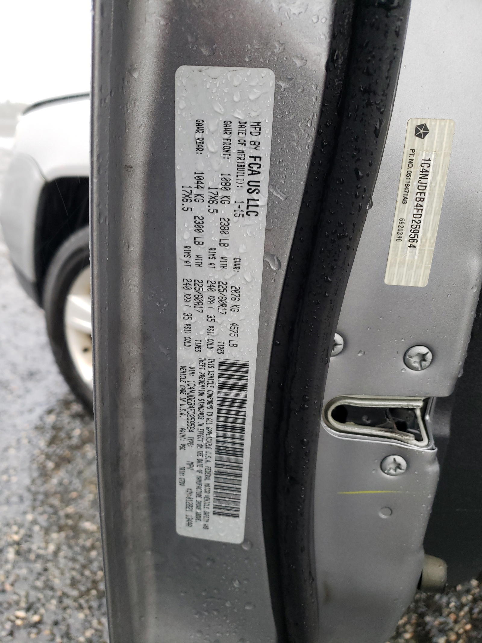 Photo 10 from auction – 2015 JEEP COMPASS LA with VIN 1C4NJDEB4FD259564