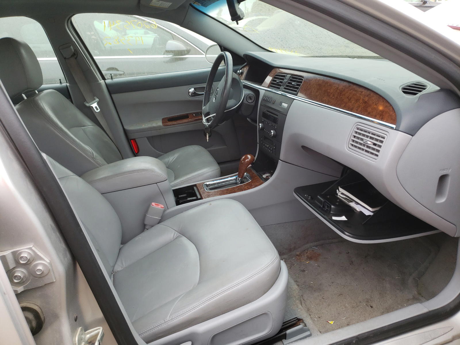 Photo 5 from auction – 2005 BUICK LACROSSE C with VIN 2G4WD532851215948