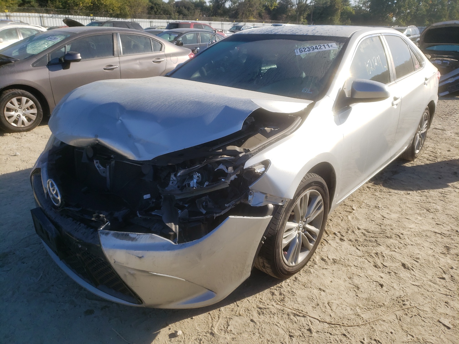 Photo 2 from auction – 2015 TOYOTA CAMRY LE with VIN 4T1BF1FK5FU015676