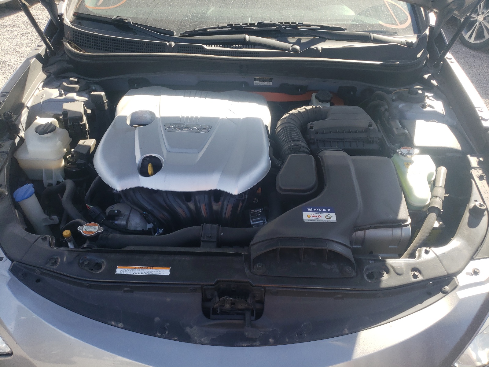 Photo 7 from auction – 2011 HYUNDAI SONATA HYB with VIN KMHEC4A45BA006665