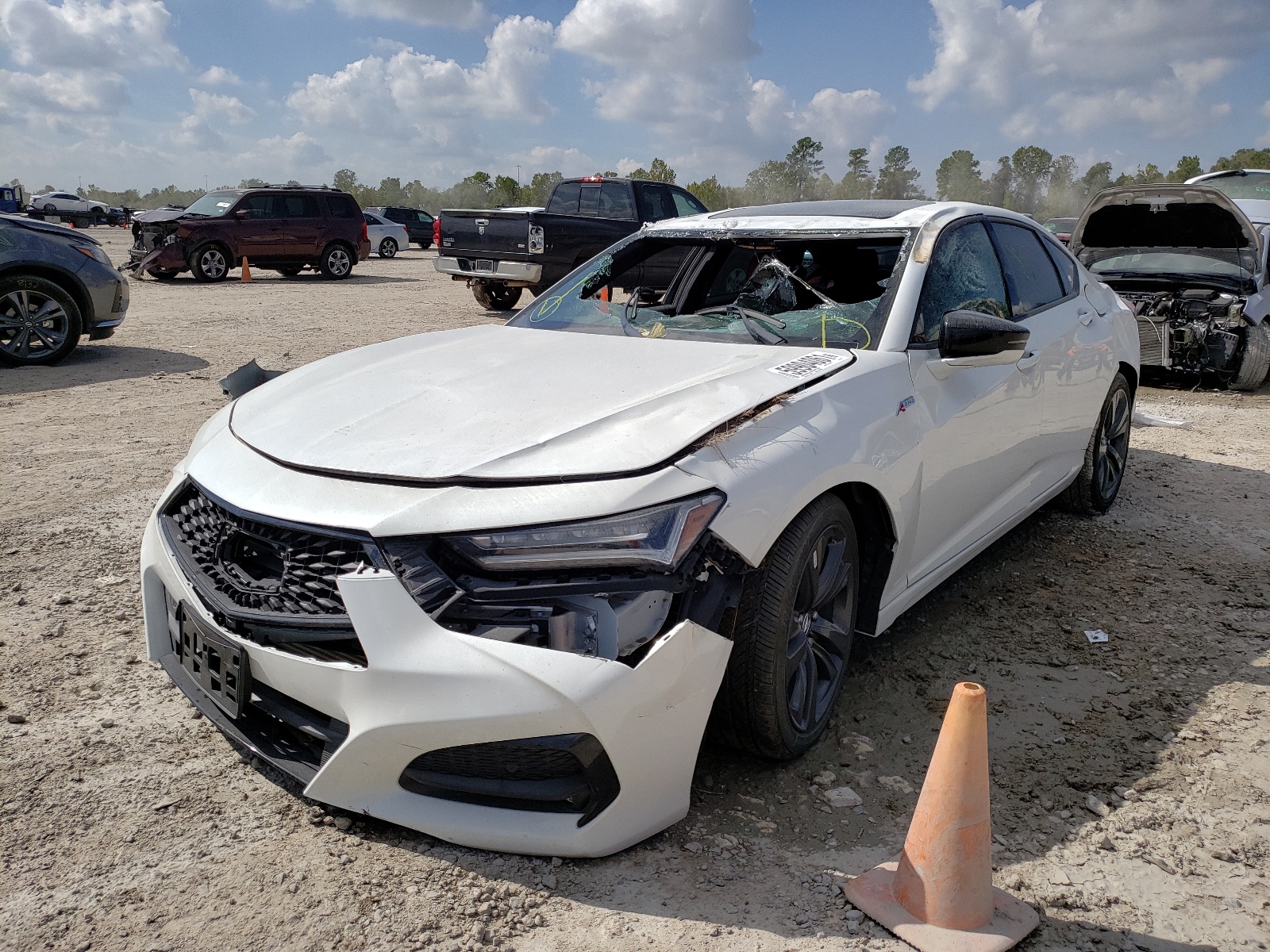 Photo 2 from auction – 2021 ACURA TLX TECH A with VIN 19UUB5F51MA011506