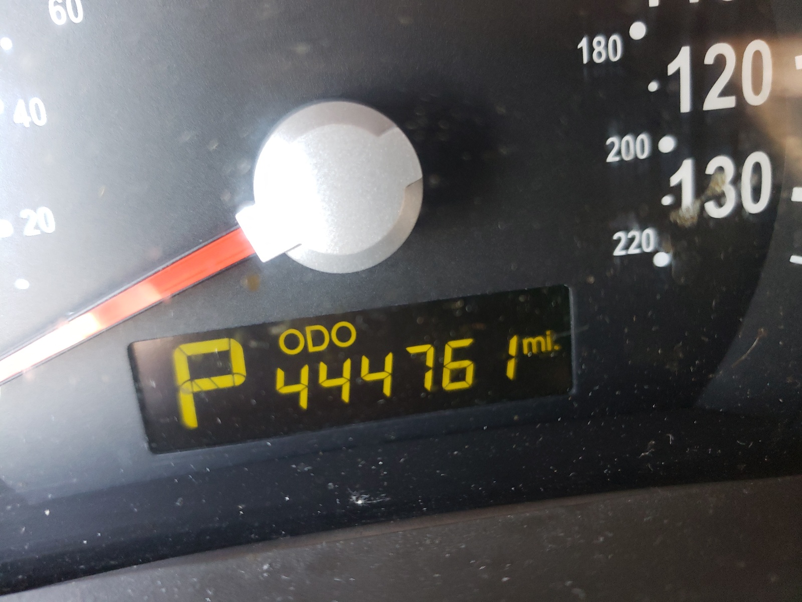 Photo 8 from auction – 2011 KIA SEDONA LX with VIN KNDMG4C73B6413530