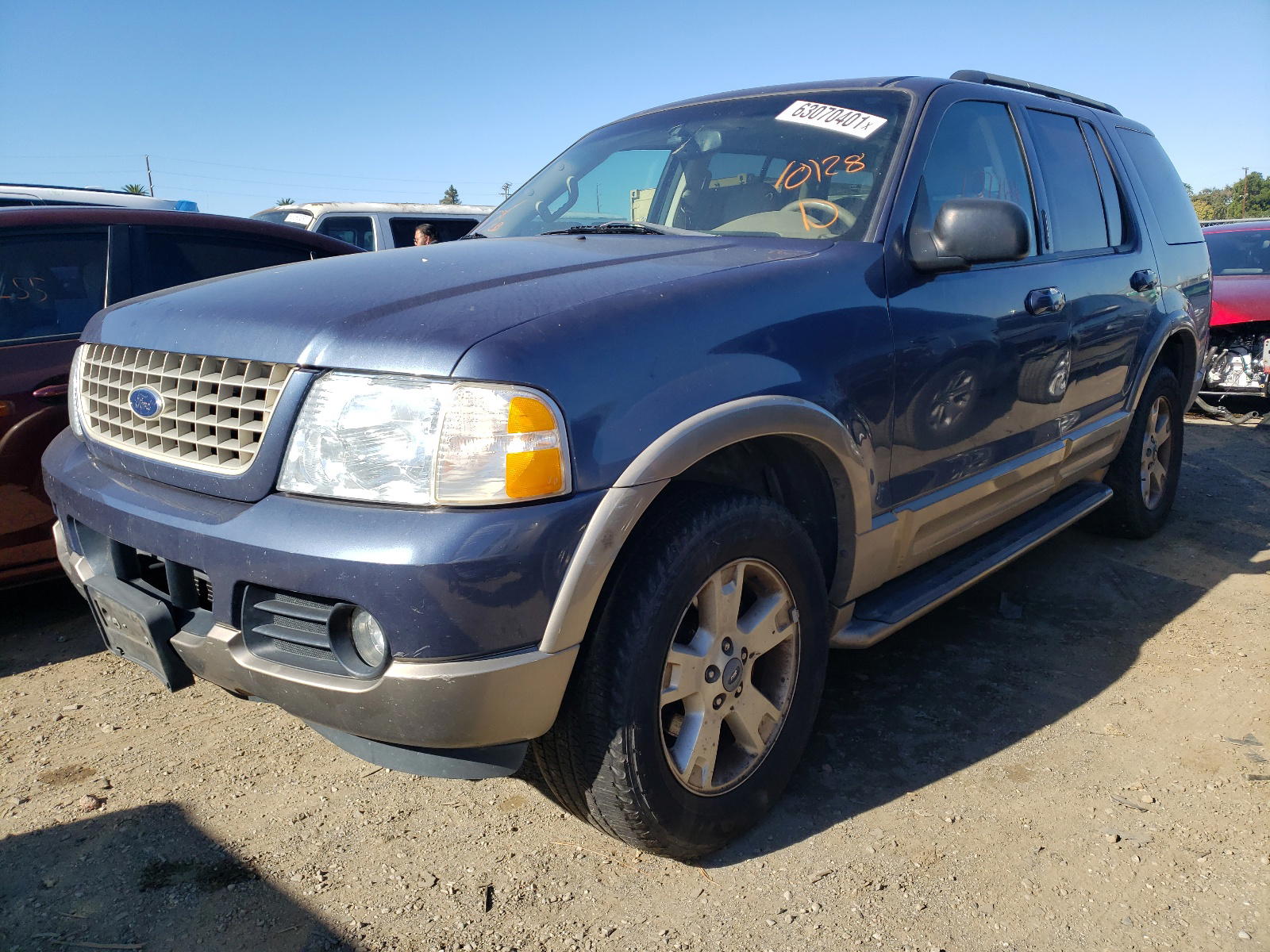 Photo 2 from auction – 2003 FORD EXPLORER E with VIN 1FMZU74E13UC33372