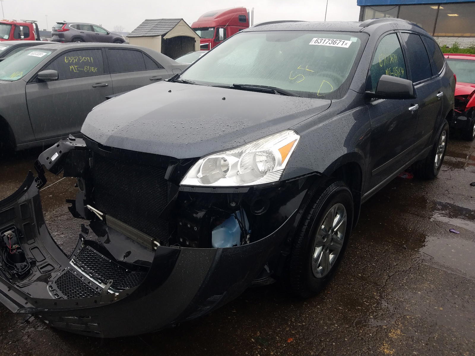 Photo 2 from auction – 2012 CHEVROLET TRAVERSE L with VIN 1GNKRFED0CJ388771