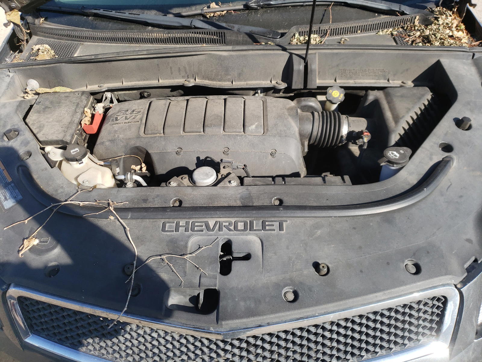 Photo 7 from auction – 2012 CHEVROLET TRAVERSE L with VIN 1GNKVFEDXCJ342697