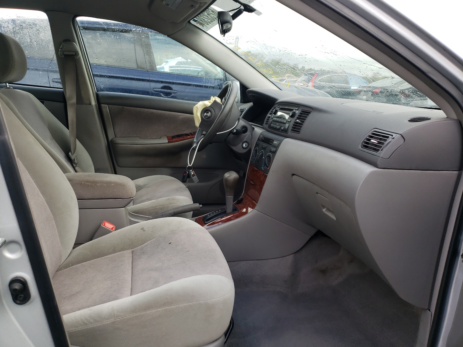 Photo 5 from auction – 2007 TOYOTA COROLLA CE with VIN 1NXBR32E57Z901775