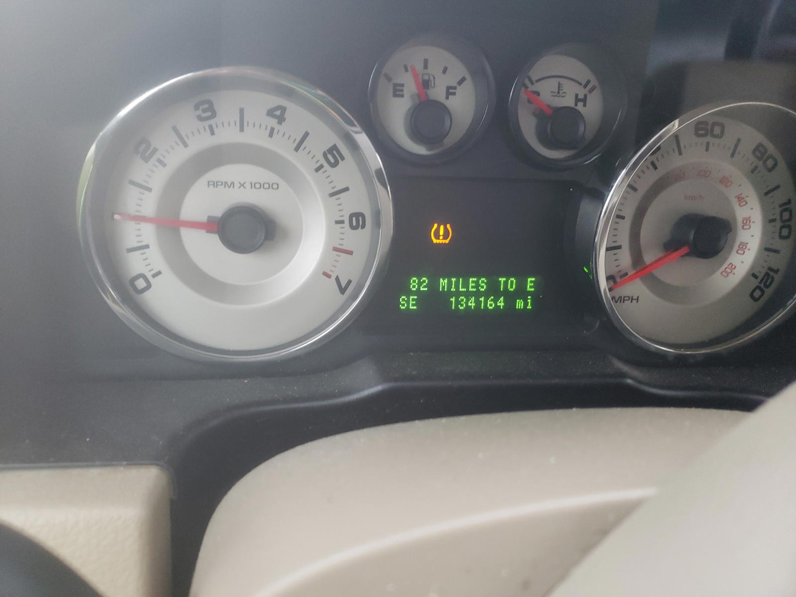 Photo 8 from auction – 2007 FORD EDGE SEL P with VIN 2FMDK49C87BA99297