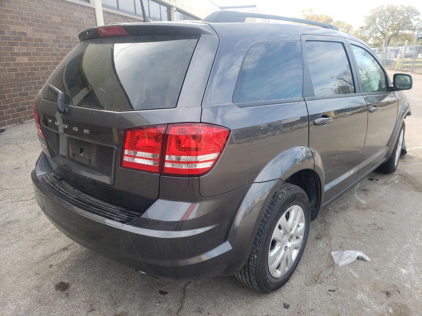Photo 4 from auction – 2018 DODGE JOURNEY SE with VIN 3C4PDCAB3JT527040