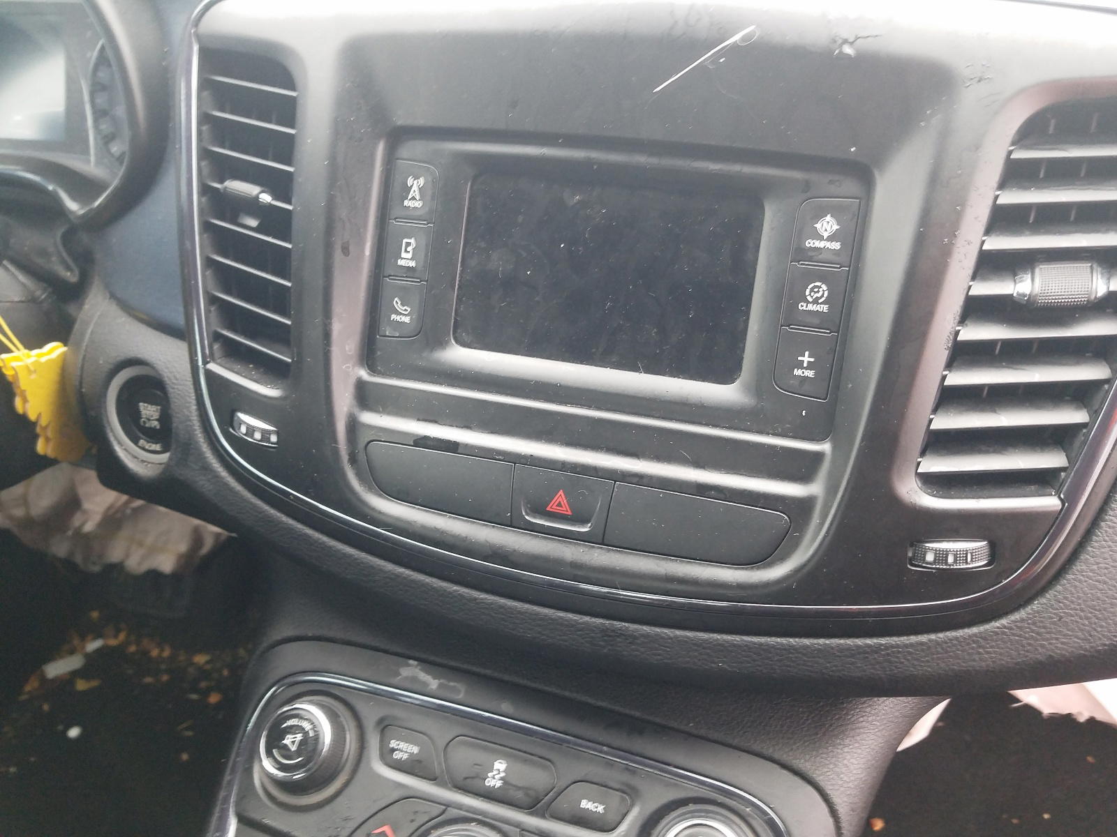 Photo 9 from auction – 2015 CHRYSLER 200 S with VIN 1C3CCCBG4FN756933