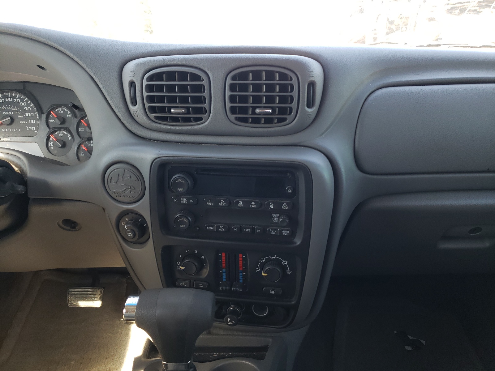 Photo 9 from auction – 2008 CHEVROLET TRAILBLAZE with VIN 1GNDS13S682156131