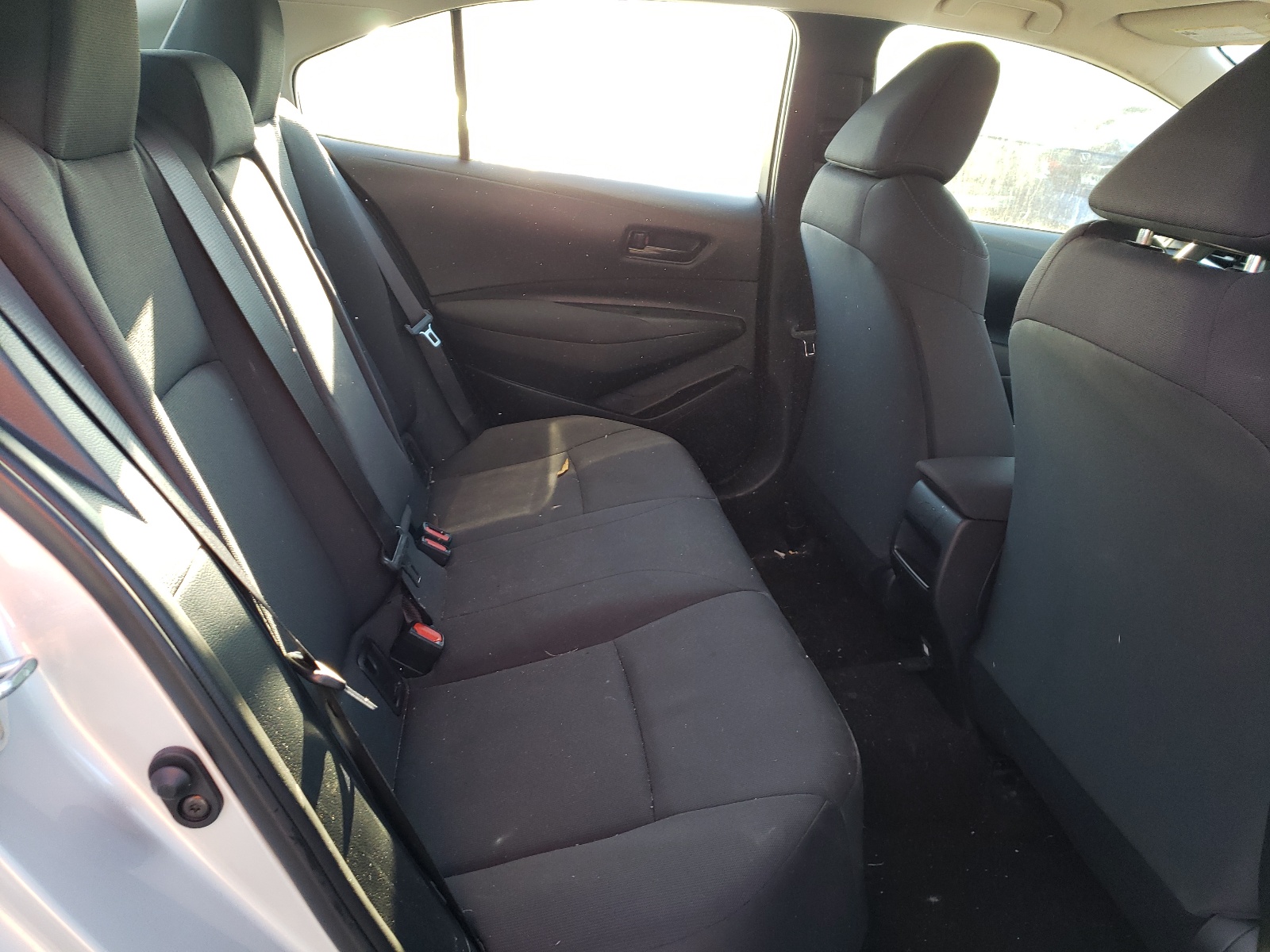Photo 6 from auction – 2022 TOYOTA COROLLA LE with VIN 5YFEPMAE6NP277378