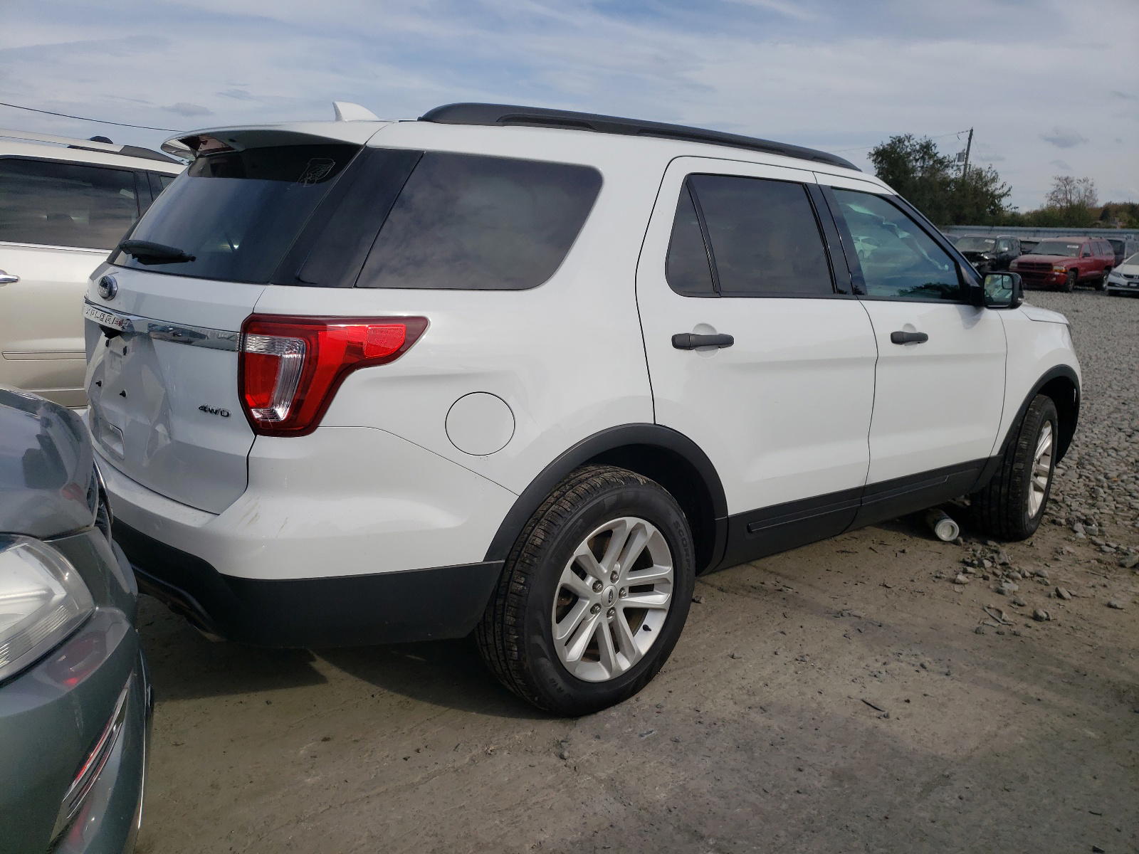 Photo 4 from auction – 2016 FORD EXPLORER with VIN 1FM5K8B8XGGA12428