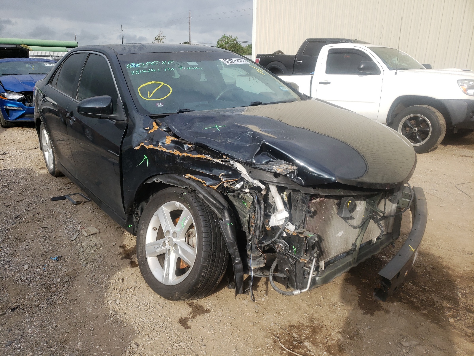 Photo 1 from auction – 2014 TOYOTA CAMRY L with VIN 4T1BF1FK8EU319616