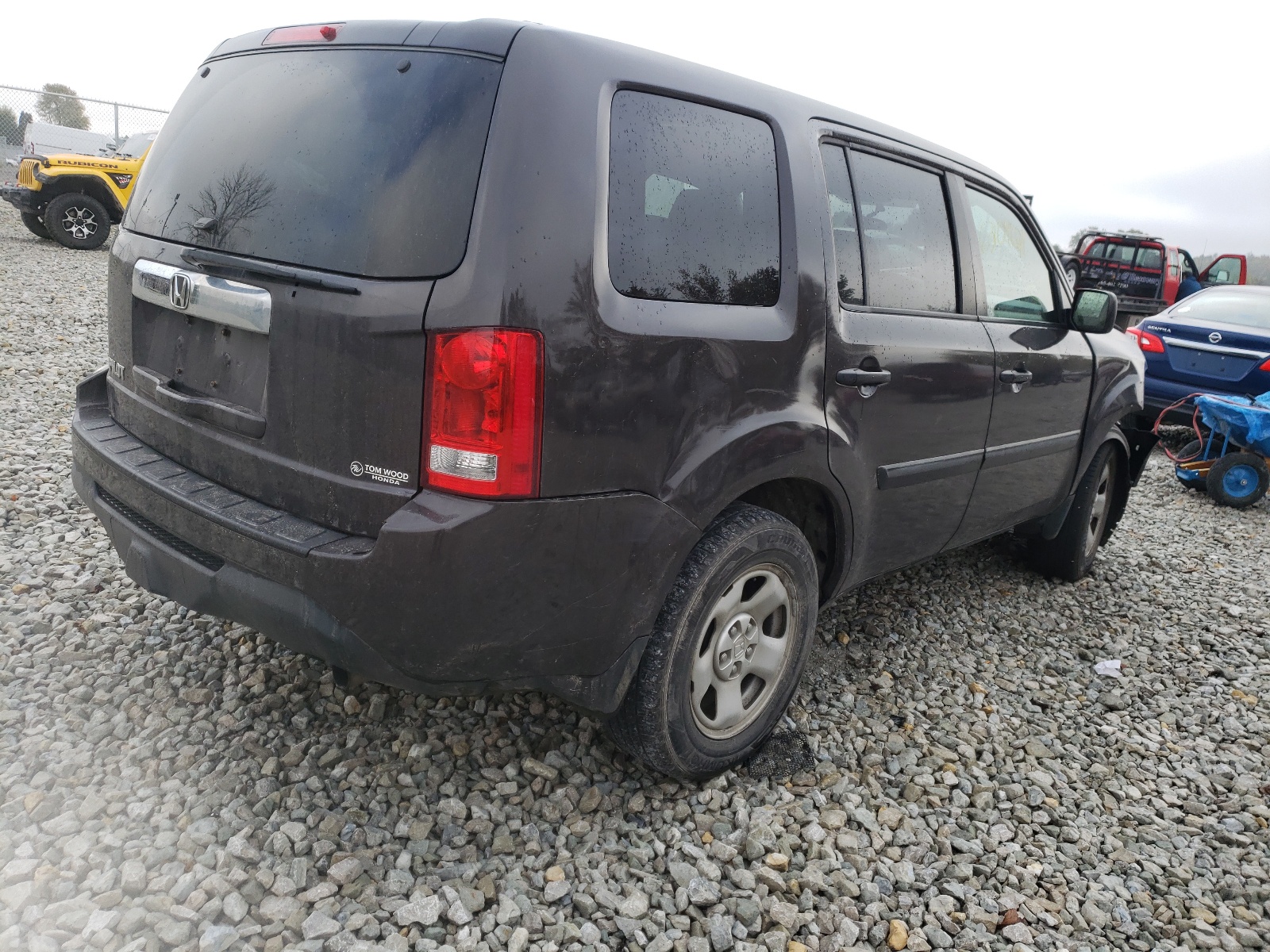 Photo 4 from auction – 2013 HONDA PILOT LX with VIN 5FNYF3H26DB041930
