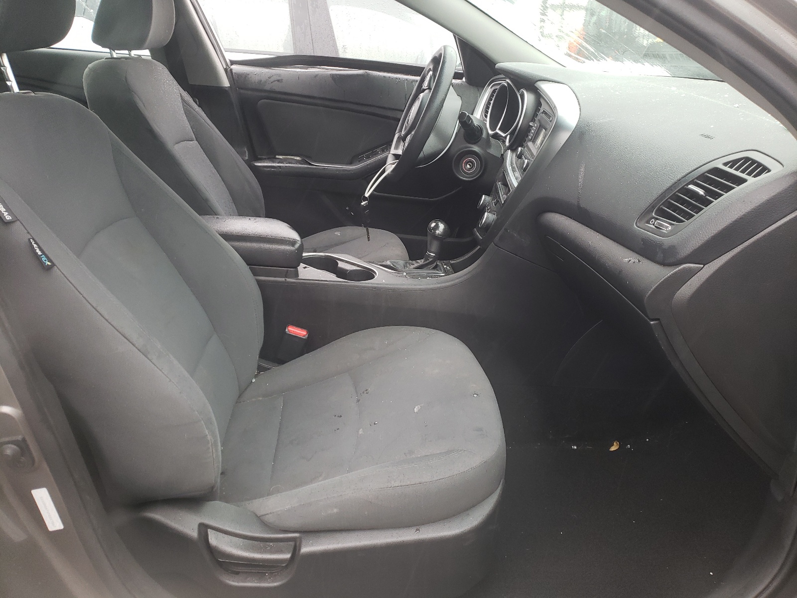 Photo 5 from auction – 2015 KIA OPTIMA LX with VIN 5XXGM4A7XFG517867