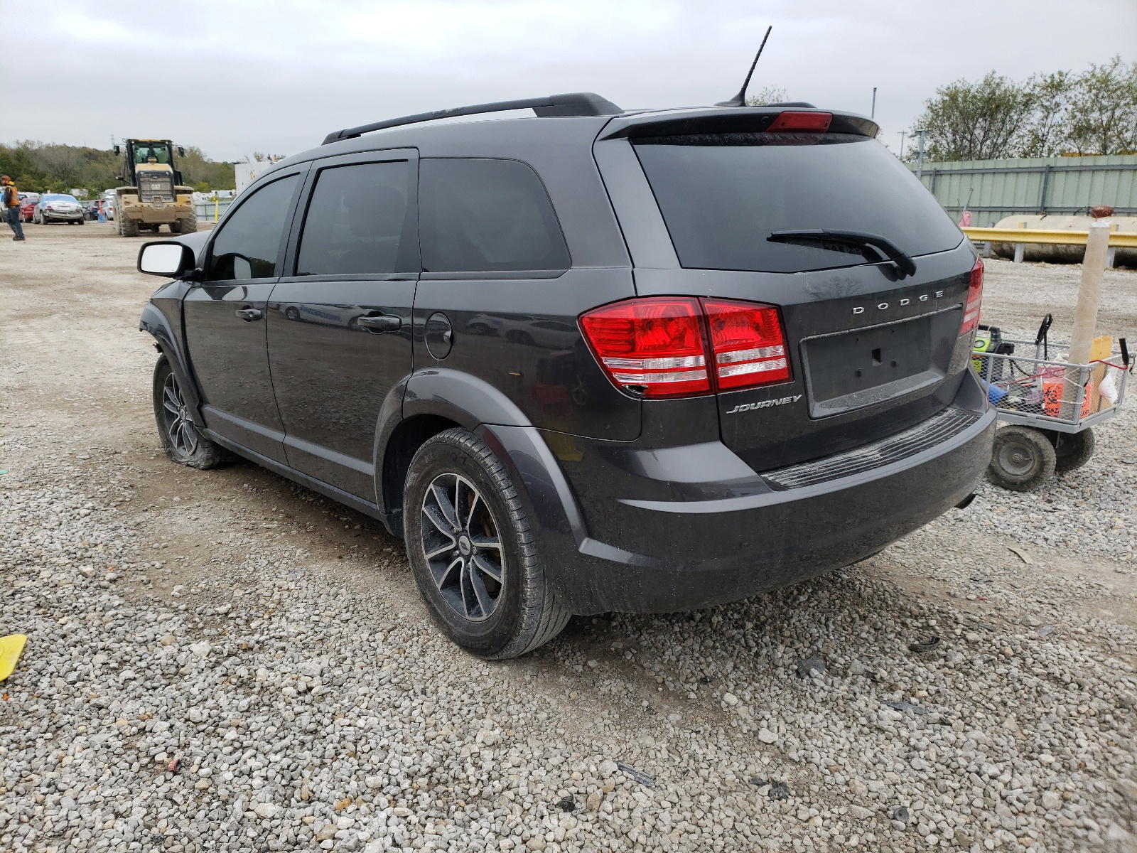 Photo 3 from auction – 2018 DODGE JOURNEY SE with VIN 3C4PDCAB3JT236781