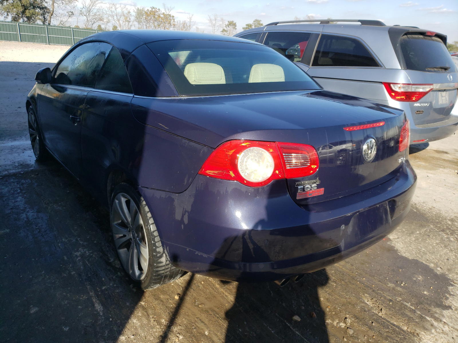 Photo 3 from auction – 2008 VOLKSWAGEN EOS VR6 with VIN WVWDB71F28V011054