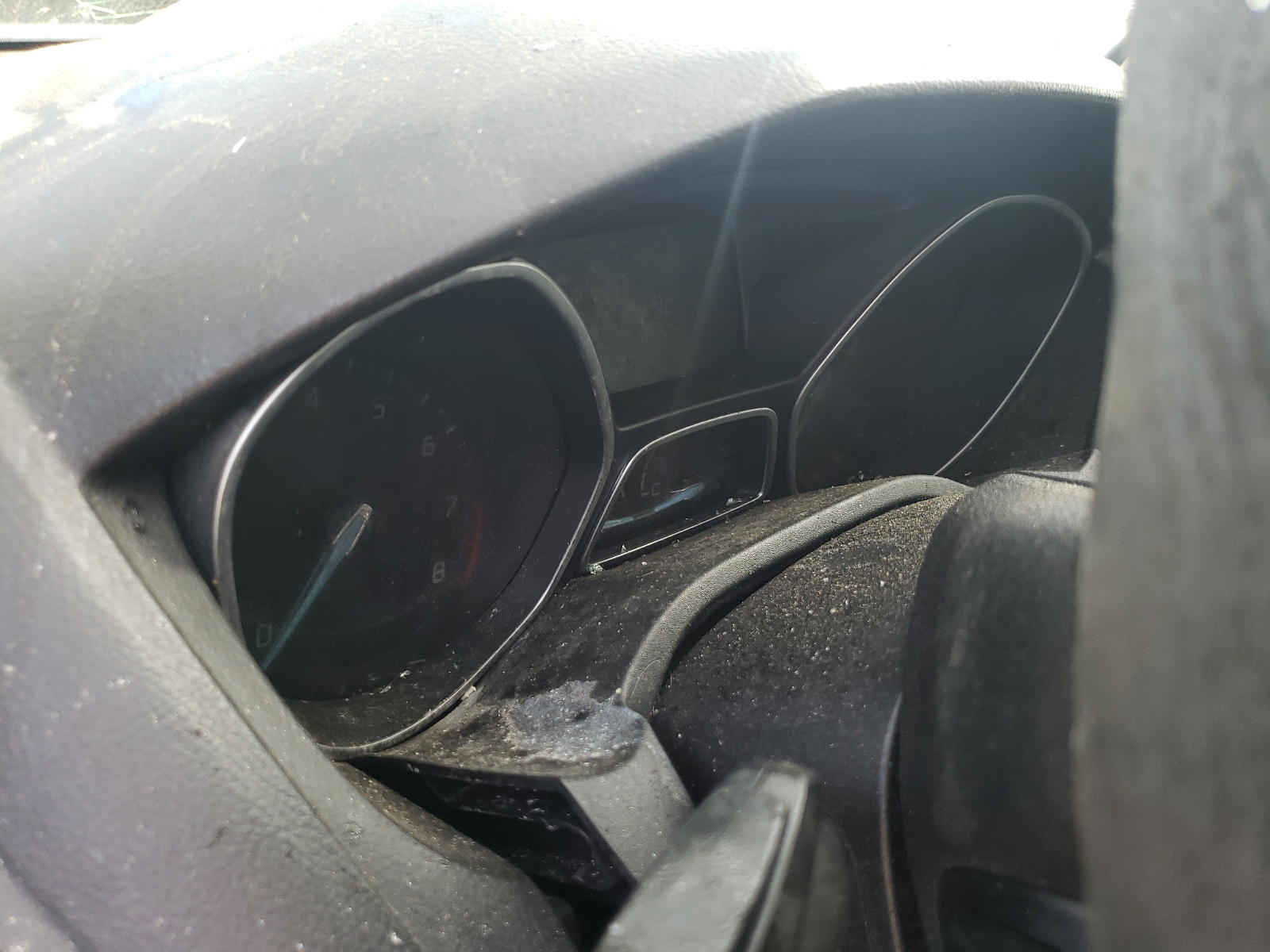 Photo 8 from auction – 2013 FORD FOCUS SE with VIN 1FADP3F20DL156220