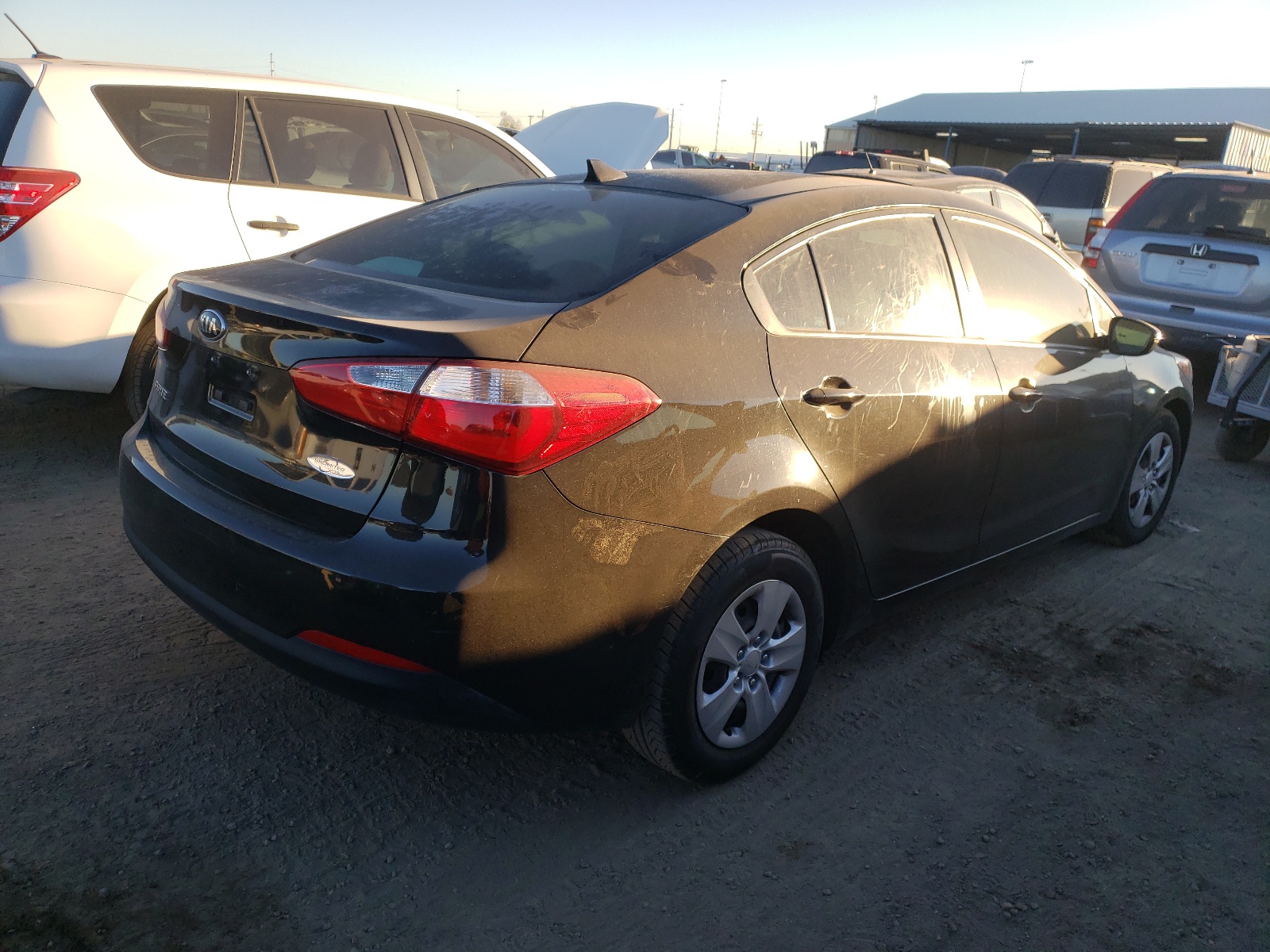 Photo 4 from auction – 2015 KIA FORTE LX with VIN KNAFX4A63F5411594