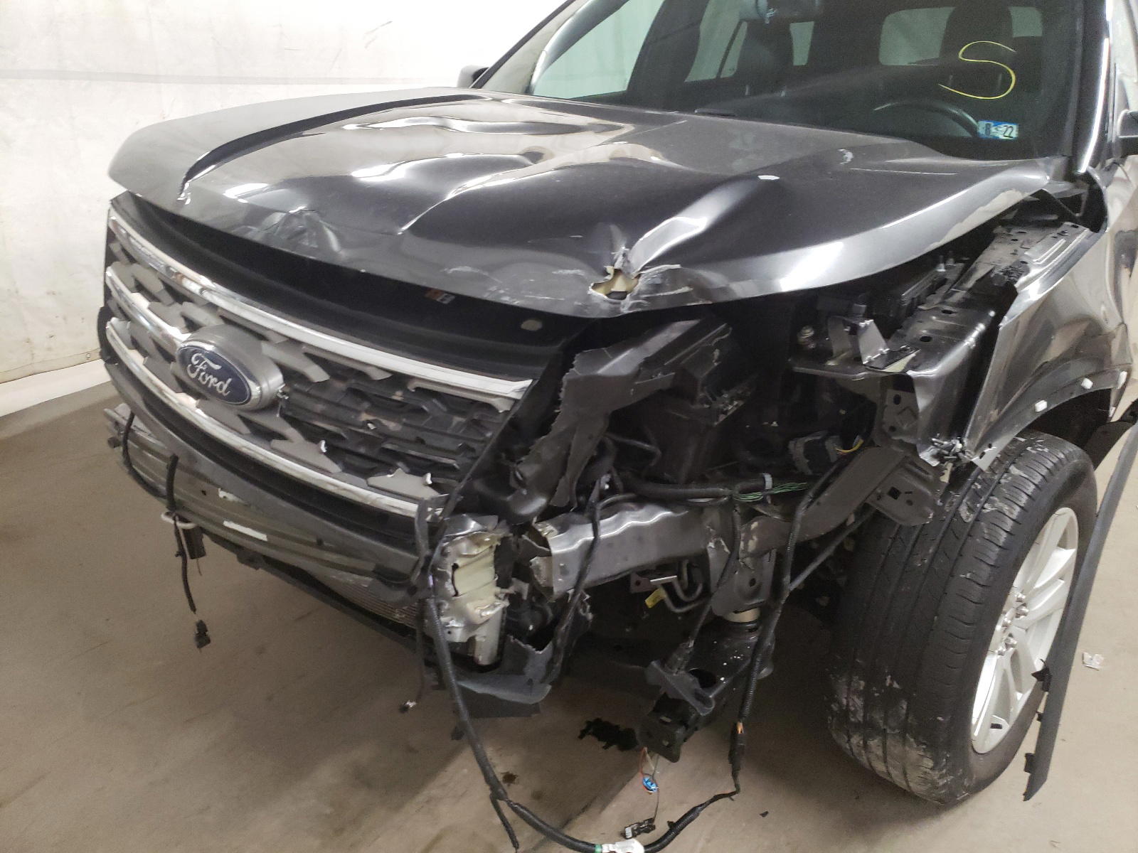 Photo 9 from auction – 2018 FORD EXPLORER with VIN 1FM5K8D86JGB37625