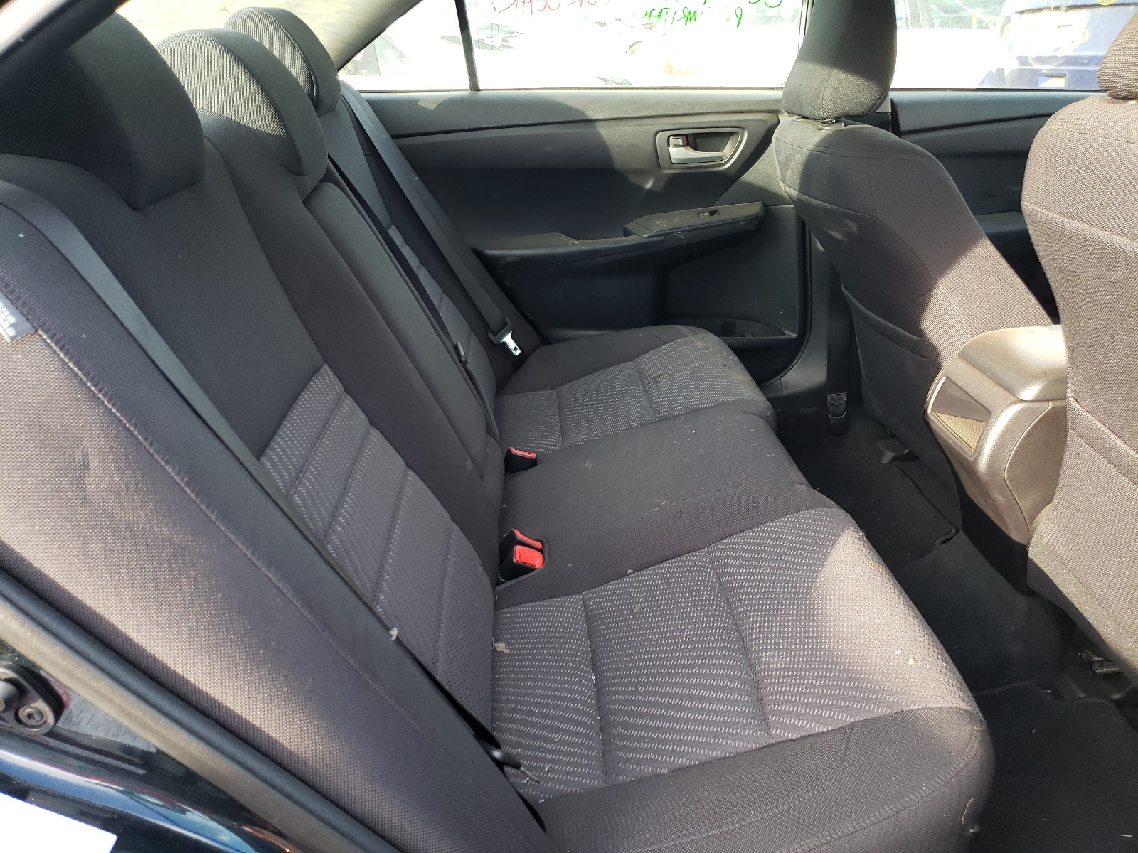Photo 6 from auction – 2016 TOYOTA CAMRY LE with VIN 4T4BF1FK1GR569160