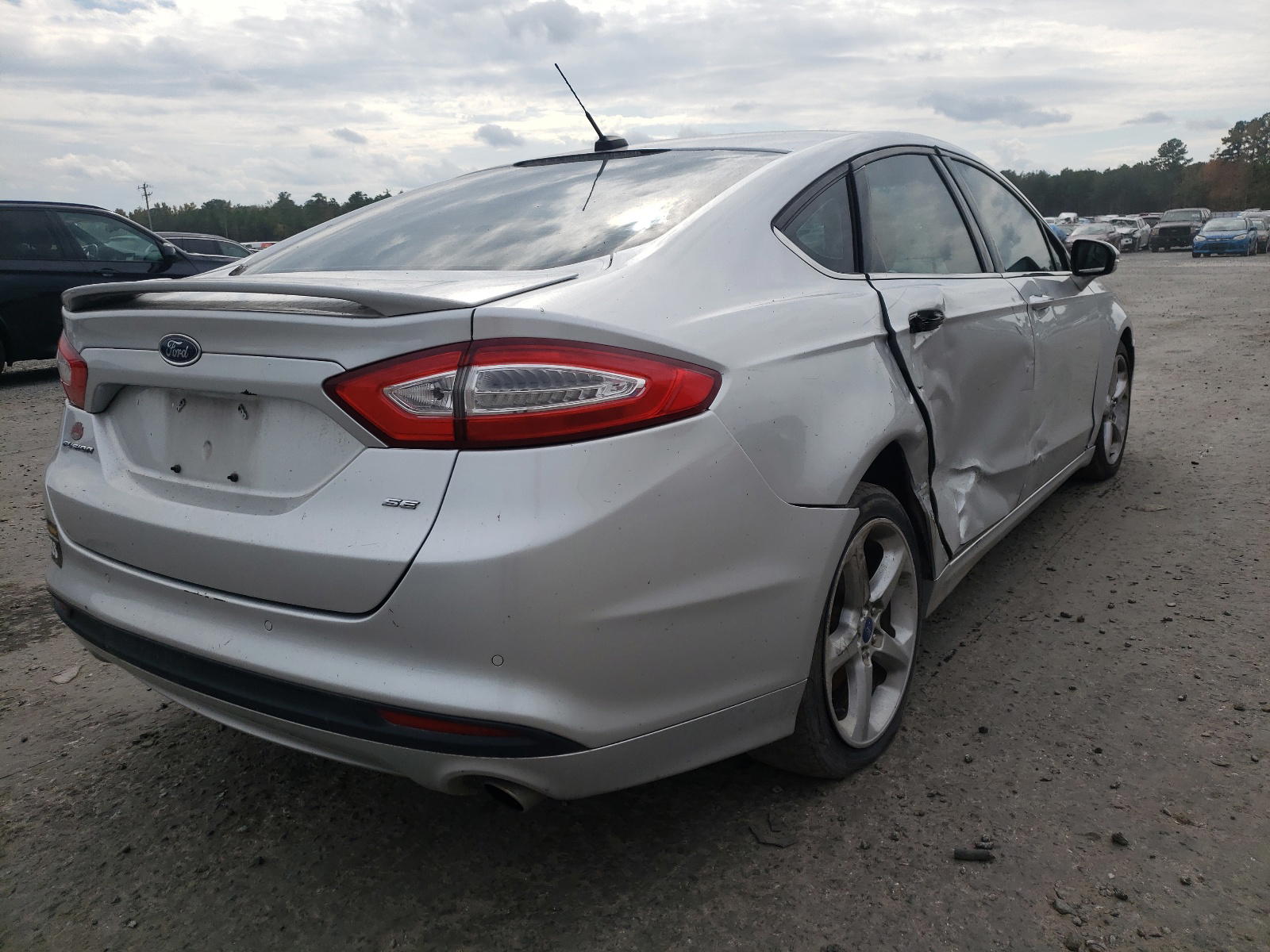 Photo 4 from auction – 2013 FORD FUSION SE with VIN 3FA6P0H77DR251908