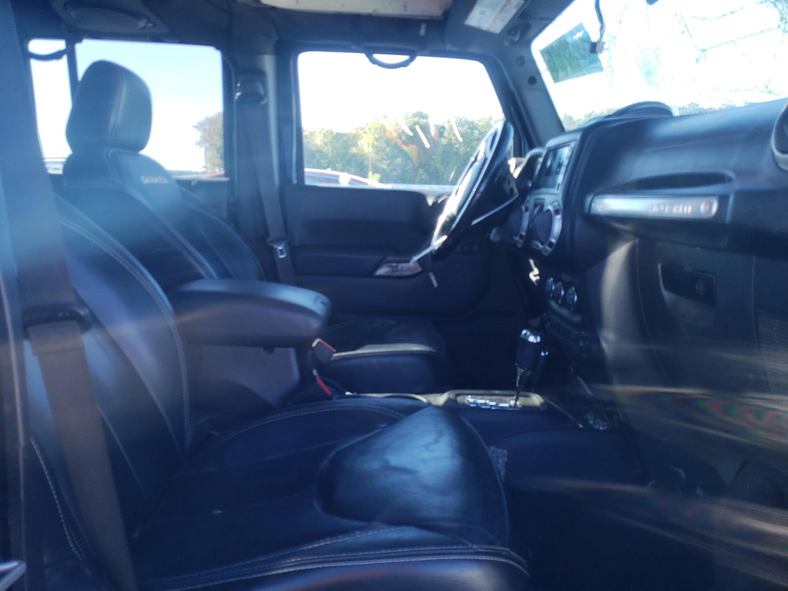 Photo 5 from auction – 2014 JEEP WRANGLER U with VIN 1C4HJWEG4EL259010