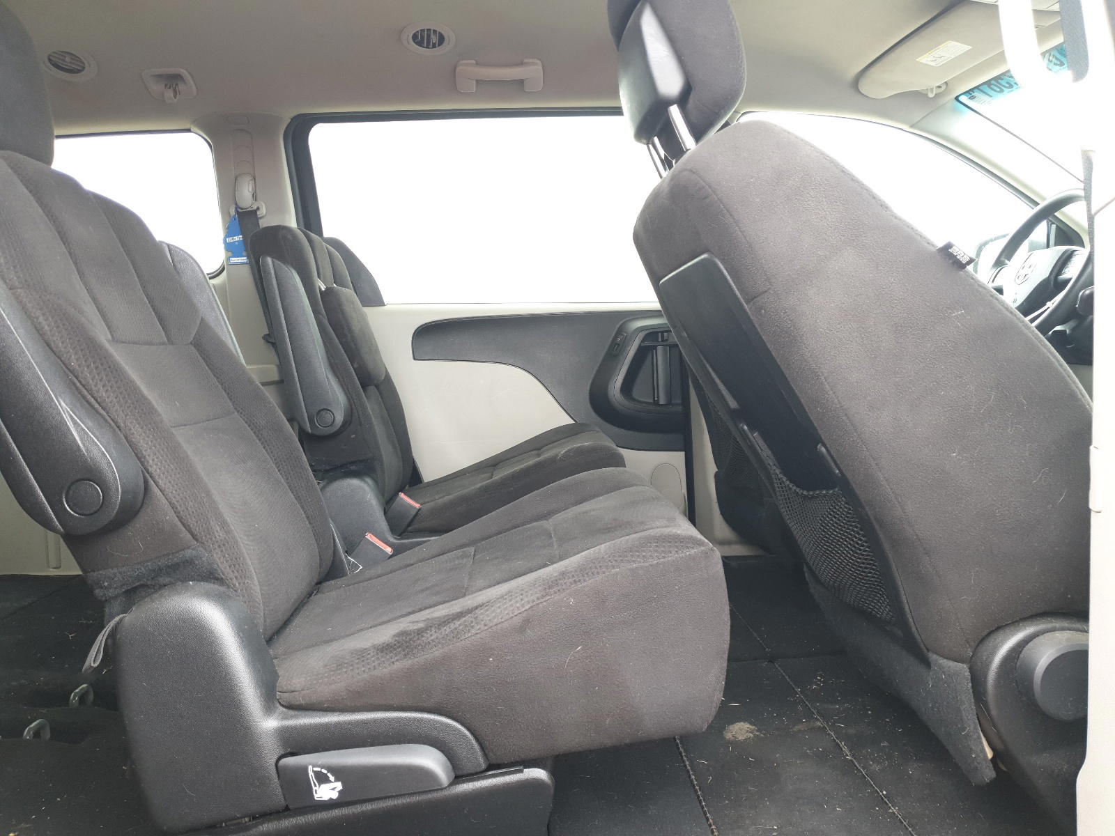 Photo 6 from auction – 2012 DODGE GRAND CARA with VIN 2C4RDGCG0CR288710