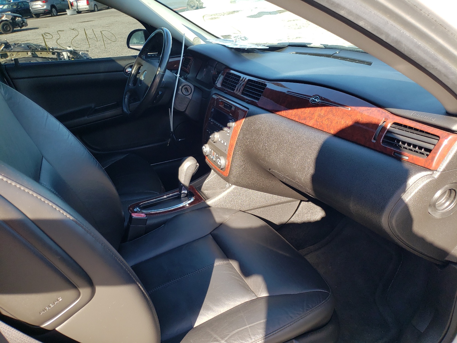 Photo 5 from auction – 2010 CHEVROLET IMPALA LTZ with VIN 2G1WC5EM3A1158406