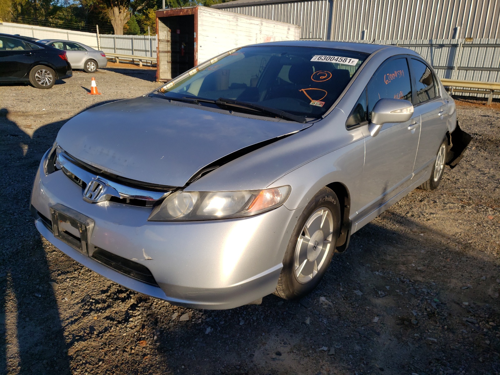 Photo 2 from auction – 2006 HONDA CIVIC HYBR with VIN JHMFA36276S008108