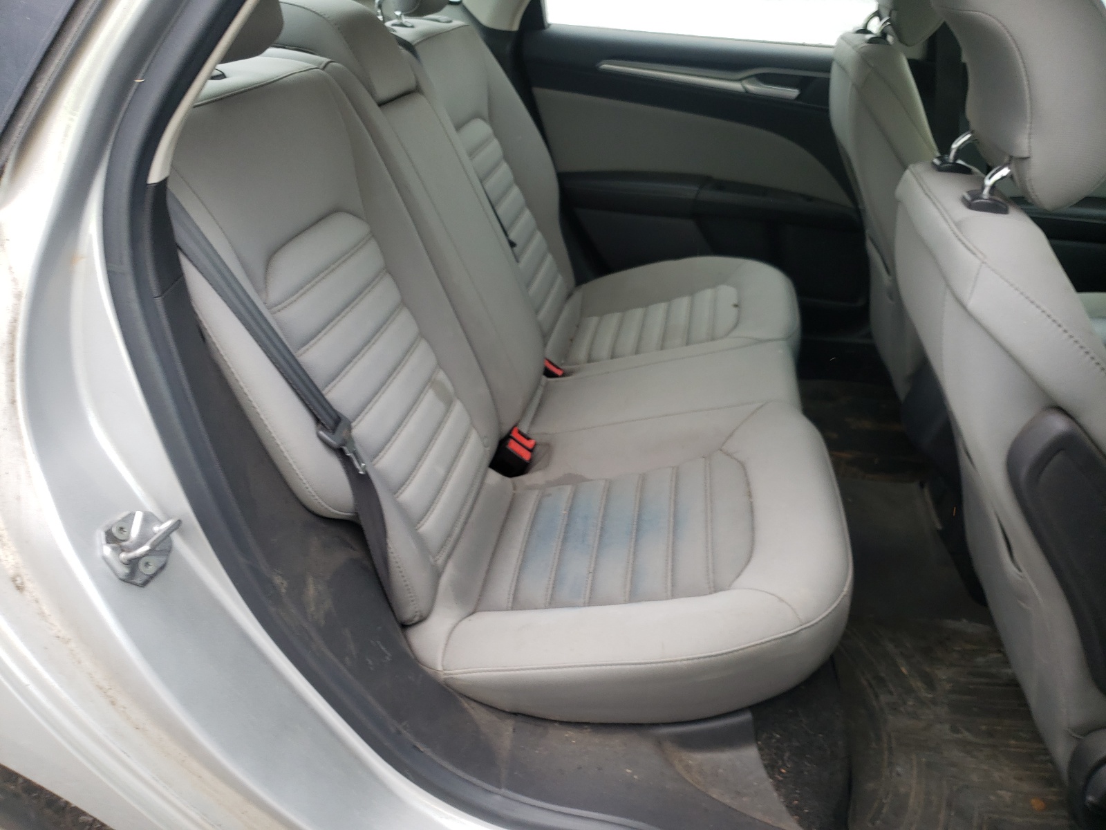 Photo 6 from auction – 2014 FORD FUSION S with VIN 1FA6P0G76E5374220