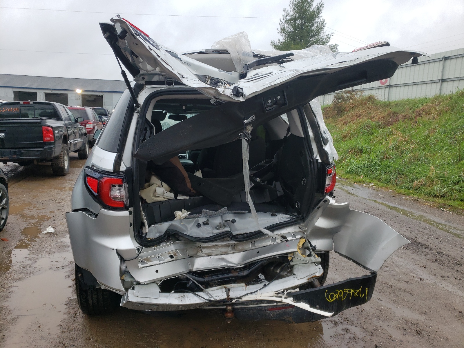 Photo 9 from auction – 2015 GMC ACADIA SLE with VIN 1GKKRPKD8FJ165177